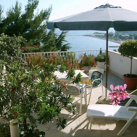 Apartments Ivan - With Parking Omiš Екстериор снимка