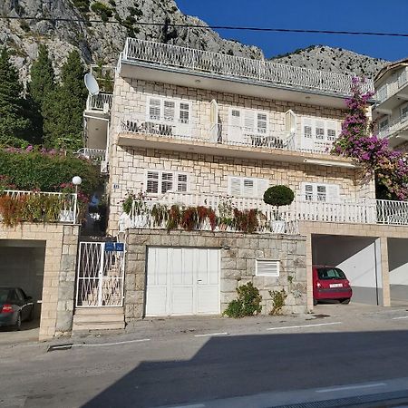 Apartments Ivan - With Parking Omiš Екстериор снимка