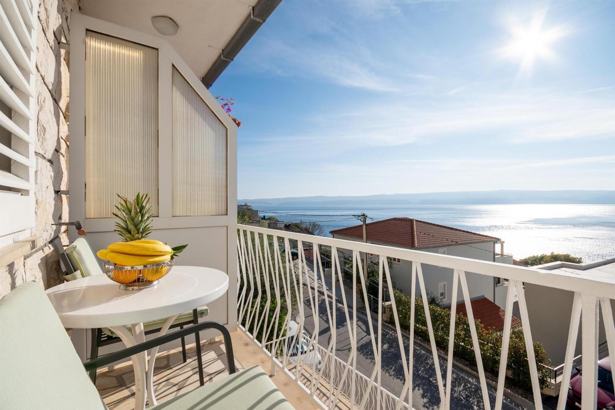 Apartments Ivan - With Parking Omiš Екстериор снимка