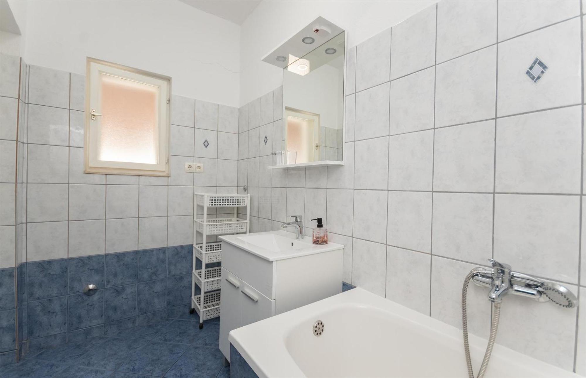 Apartments Ivan - With Parking Omiš Екстериор снимка