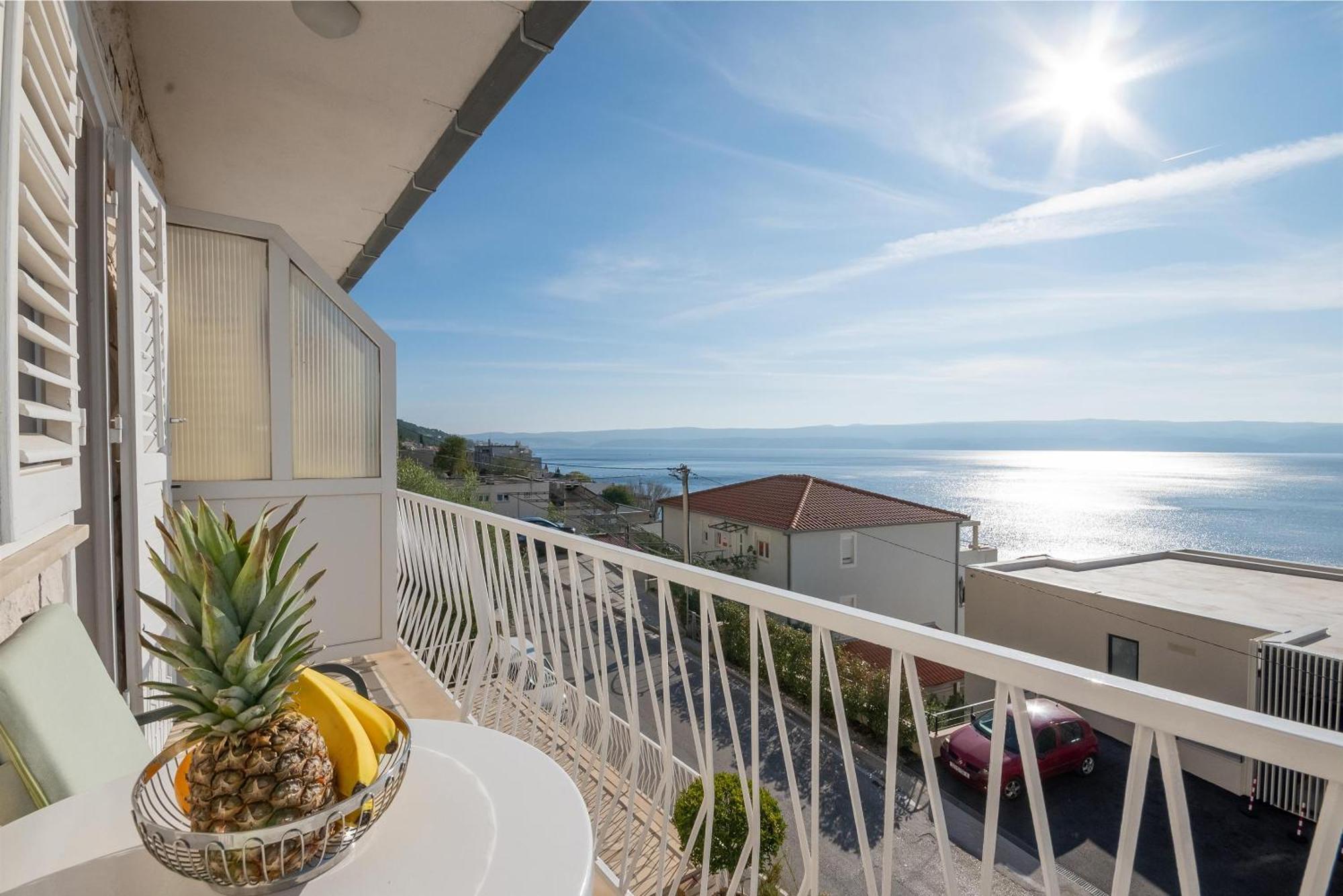 Apartments Ivan - With Parking Omiš Екстериор снимка