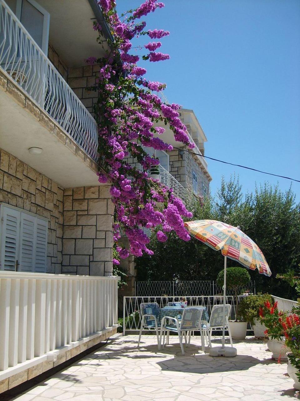 Apartments Ivan - With Parking Omiš Екстериор снимка